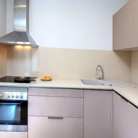 Appartement Placa.1 *