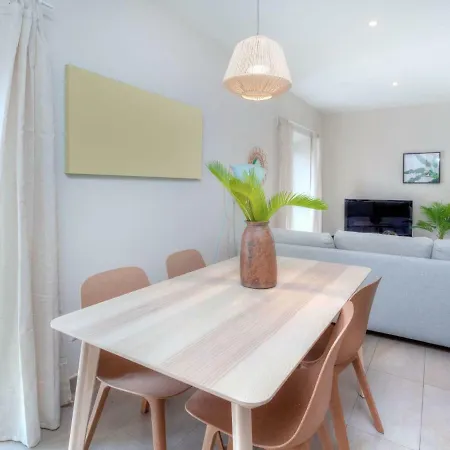 Appartement Placa.1 *